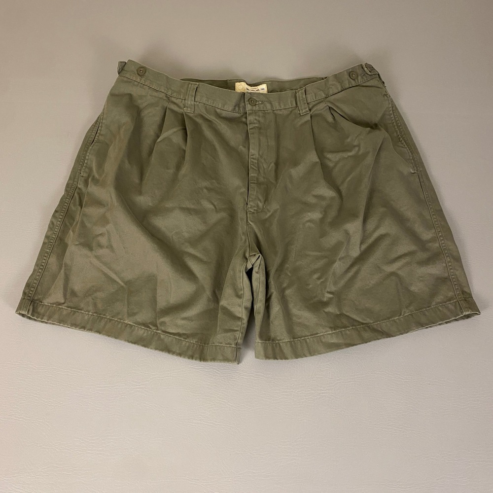 Cherokee Khakis Shorts Men's Size 42‎ Olive Green Pleated 100% Cotton Casual